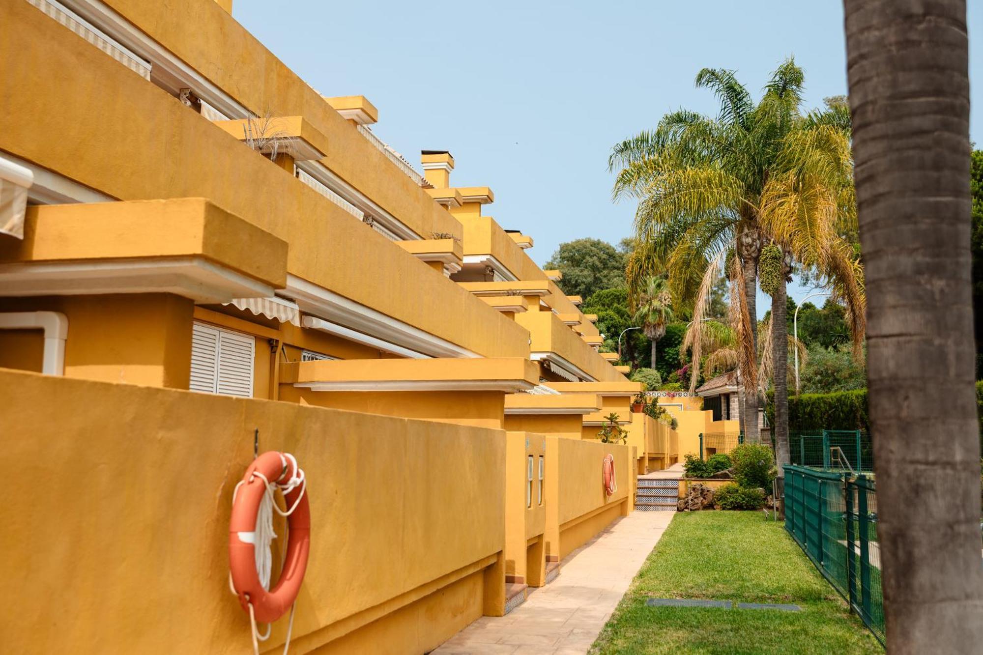 Apartment Apartment, Close To Beaches, Restaurants And Supermarkets, In Urb. Park Beach, Elviria *